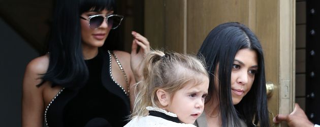 Kylie Jenner, Kourtney Kardashian und Penelope Disick Kylie Jenner, Kourtney Kardashian und Penelope Disick