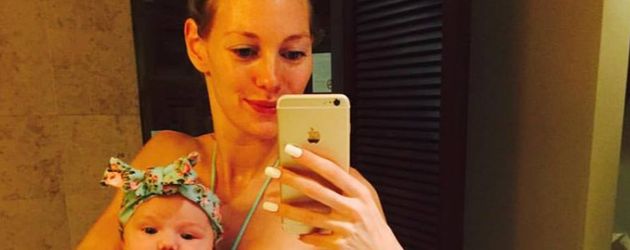 Ex-GNTM-Kandidatin Laura Weyel mit ihrer kleinen Tochter Ex-GNTM-Kandidatin Laura Weyel mit ihrer kleinen Tochter