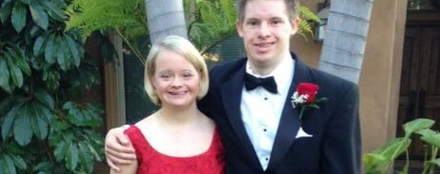 Schauspielerin Lauren Potter und Timothy Spear Schauspielerin Lauren Potter und Timothy Spear