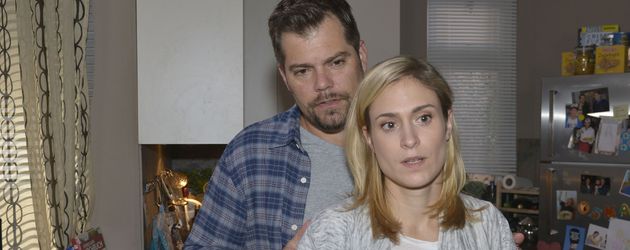 Leon (Daniel Fehlow) und Sophie (Lea Marlen Woitack) Leon (Daniel Fehlow) und Sophie (Lea Marlen Woitack)