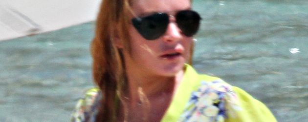 Lindsay Lohan am Strand von Sardinien Lindsay Lohan am Strand von Sardinien