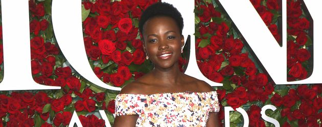 Lupita Nyong'o bei den 70. Tony Awards in New York Lupita Nyong'o bei den 70. Tony Awards in New York