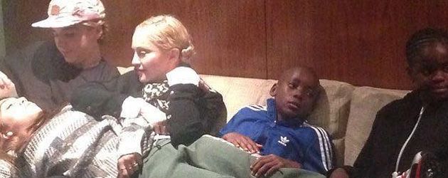 Madonna, Rocco Ritchie, Lourdes, David Banda Mwale und Mercy James Madonna, Rocco Ritchie, Lourdes, David Banda Mwale und Mercy James