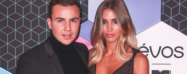 Fußballer Mario Götze & Model Ann-Kathrin Brömmel bei den MTV EMAs 2016 Fußballer Mario Götze & Model Ann-Kathrin Brömmel bei den MTV EMAs 2016
