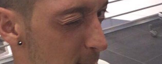 Mesut Özil nach seinem Friseurbesuch Mesut Özil nach seinem Friseurbesuch