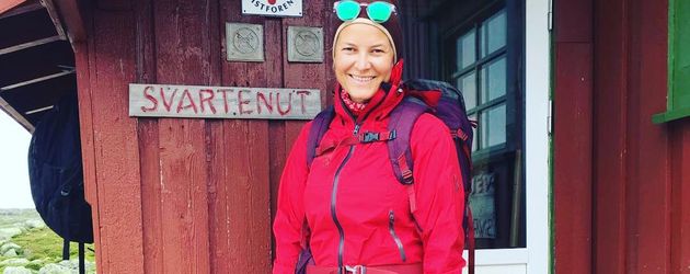 Mette-Marit von Norwegen bei einer Wanderung Mette-Marit von Norwegen bei einer Wanderung