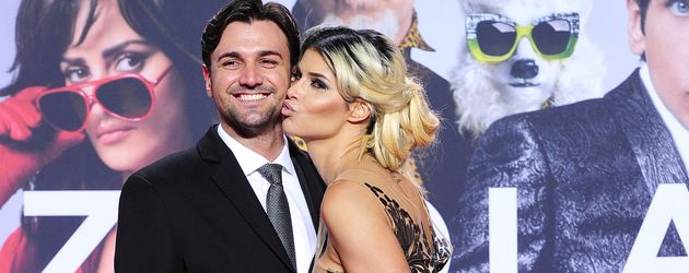 Micaela Schäfer mit ihrem Felix Micaela Schäfer mit ihrem Felix