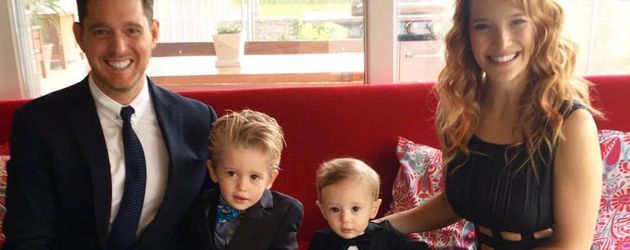 Michael Bublé mit seiner Ehefrau Luisana Lopilato und seinen Söhnen Noah und Elias Michael Bublé mit seiner Ehefrau Luisana Lopilato und seinen Söhnen Noah und Elias
