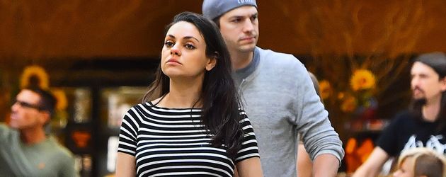 Schauspielerin Mila Kunis und Schauspieler Ashton Kutcher Schauspielerin Mila Kunis und Schauspieler Ashton Kutcher