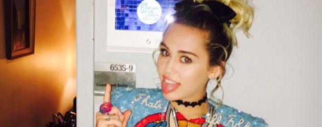 Miley Cyrus in der Umkleide von Jimmy Fallon Miley Cyrus in der Umkleide von Jimmy Fallon