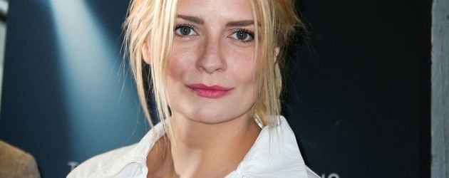 Mischa Barton Mischa Barton