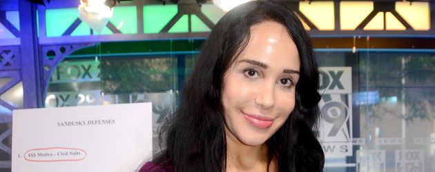 Nadya Suleman 2012 während eines Besuches beim Fernsehsender FOX in Philadelphia Nadya Suleman 2012 während eines Besuches beim Fernsehsender FOX in Philadelphia