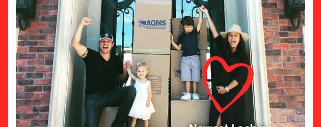 Nick Lachey mit Ehefrau Vanessa und ihren Kindern Cameron und Brooklyn sowie Hündchen Wookie Nick Lachey mit Ehefrau Vanessa und ihren Kindern Cameron und Brooklyn sowie Hündchen Wookie