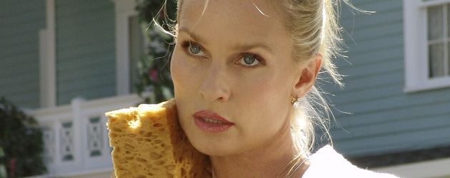 Nicollette Sheridan in "Desperate Housewives" Nicollette Sheridan in "Desperate Housewives"