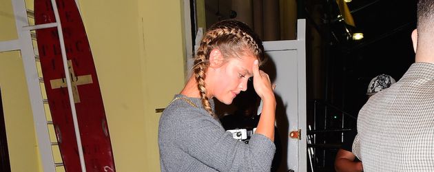 Nina Agdal verlässt den "Cipriani's"-Club in Manhattan Nina Agdal verlässt den "Cipriani's"-Club in Manhattan