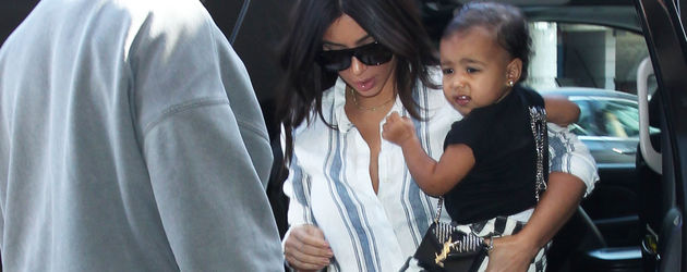 Kim Kardashian, Kanye West und North West Kim Kardashian, Kanye West und North West