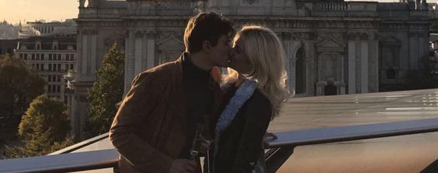 Oliver Cheshire und Pixie Lott in London Oliver Cheshire und Pixie Lott in London