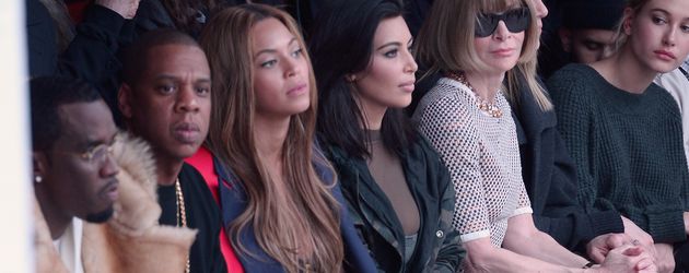 Kim Kardashian, Beyoncé Knowles, Jay-Z, P. Diddy und Anna Wintour Kim Kardashian, Beyoncé Knowles, Jay-Z, P. Diddy und Anna Wintour