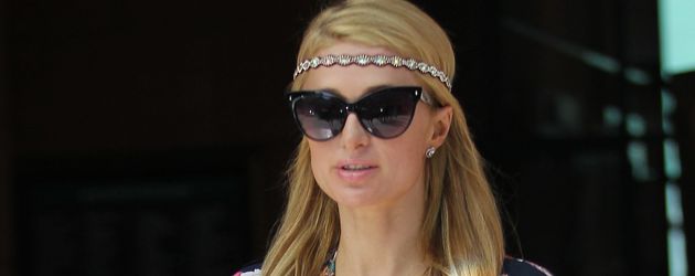 Paris Hilton mit ihrem Hündchen Prince Paris Hilton mit ihrem Hündchen Prince
