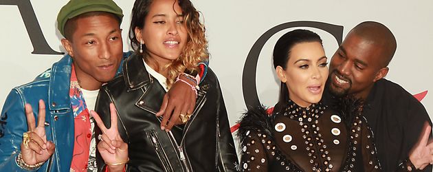Kim Kardashian, Kanye West, Pharrell Williams und Helen Lasichanh Kim Kardashian, Kanye West, Pharrell Williams und Helen Lasichanh