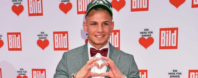Pietro Lombardi auf der "Ein Herz für Kinder"-Gala 2016 Pietro Lombardi auf der "Ein Herz für Kinder"-Gala 2016