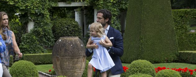 Prinz Carl Philip und Prinzessin Leonore am Rande eines Fotoshootings Prinz Carl Philip und Prinzessin Leonore am Rande eines Fotoshootings