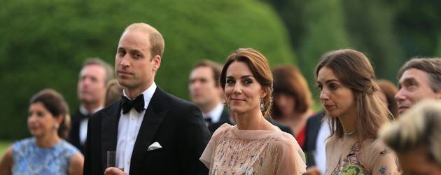 Prinz William mit Ehefrau Kate bei einer Gartenparty für den guten Zweck Prinz William mit Ehefrau Kate bei einer Gartenparty für den guten Zweck