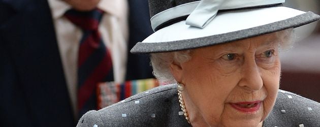 Queen Elizabeth II. vor dem Westminster Abbey Queen Elizabeth II. vor dem Westminster Abbey