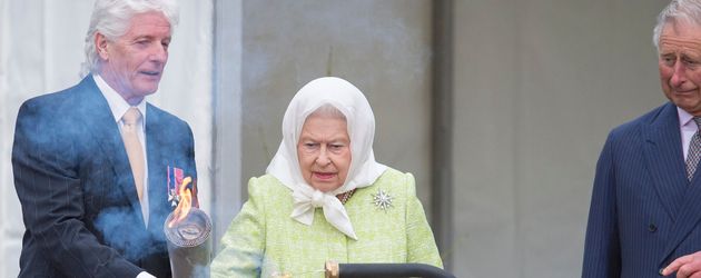 Queen Elizabeth II. Queen Elizabeth II.