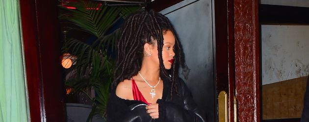 Rihanna nach einem Dinner in New York Rihanna nach einem Dinner in New York