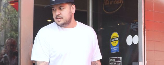 Robert Kardashian in Beverly Hills Robert Kardashian in Beverly Hills
