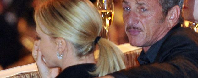Charlize Theron und Sean Penn Charlize Theron und Sean Penn