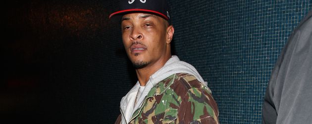 T.I. vor dem Bootsy Bellows Club in Hollywood T.I. vor dem Bootsy Bellows Club in Hollywood
