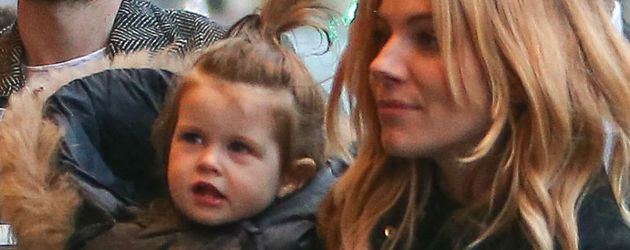 Sienna Miller, Tom Sturridge und Marlowe Sturridge Sienna Miller, Tom Sturridge und Marlowe Sturridge