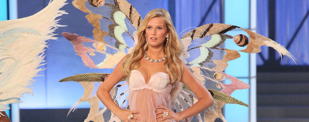 Toni Garrn Toni Garrn