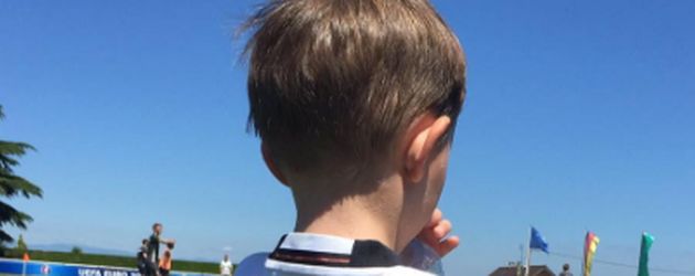 Toni Kroos' Sohn Leon auf dem Trainingsplatz der DFB-Elf Toni Kroos' Sohn Leon auf dem Trainingsplatz der DFB-Elf
