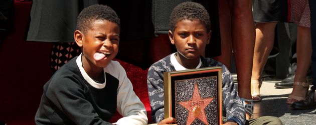 Ushers Kids, Usher V und Naviyd Ely, auf dem Walk of Fame Ushers Kids, Usher V und Naviyd Ely, auf dem Walk of Fame