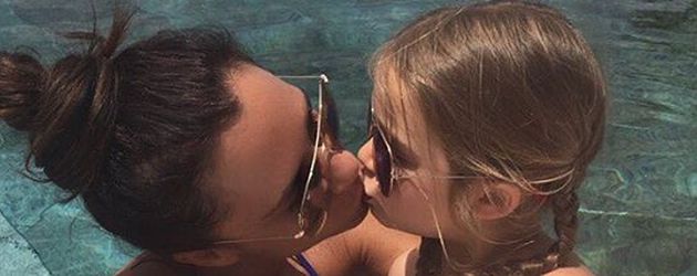 Victoria Beckham mit ihrer Tochter Harper Seven Victoria Beckham mit ihrer Tochter Harper Seven
